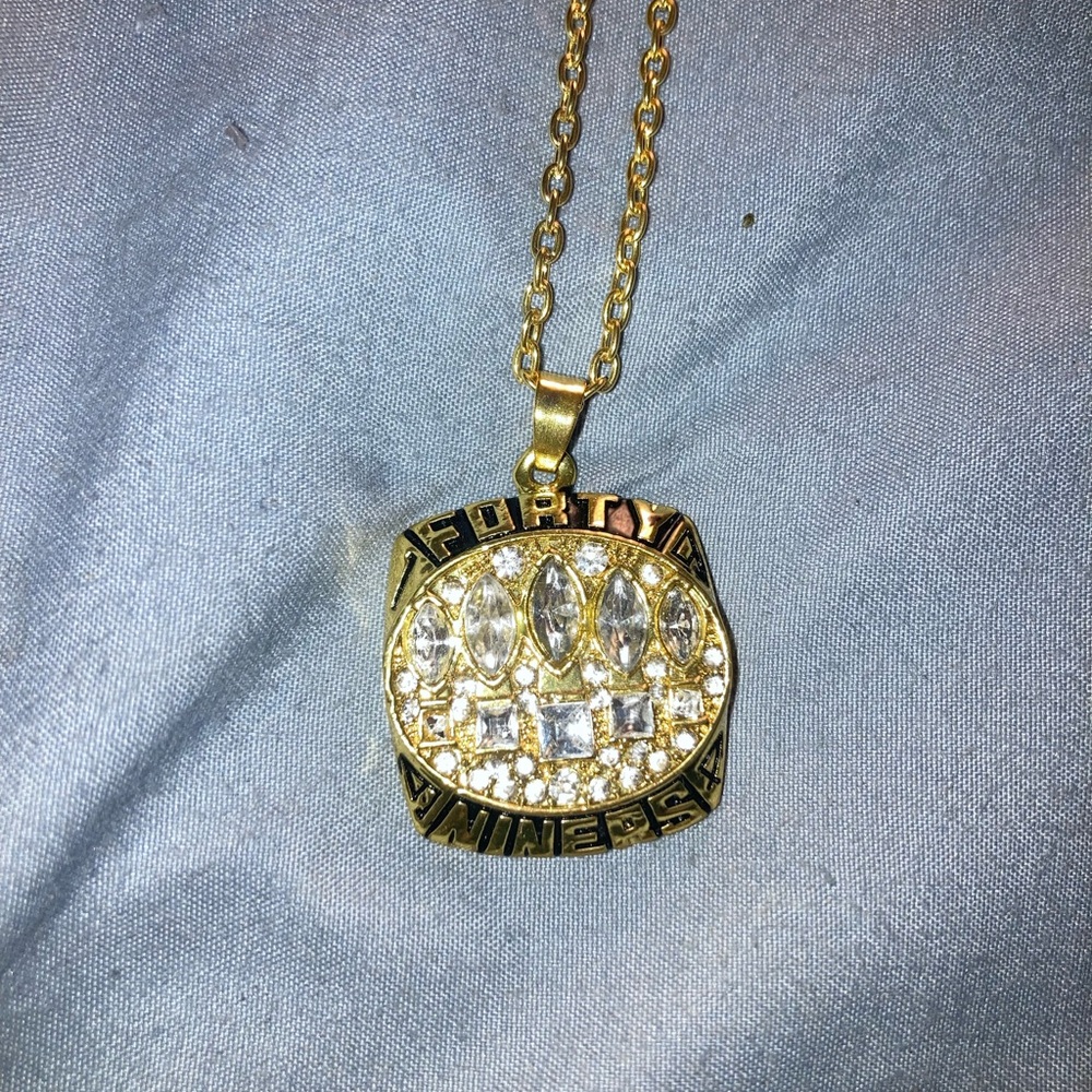San Francisco 49ers Gold-Tone Fortune Pendant Necklace - Picture 1 of 4